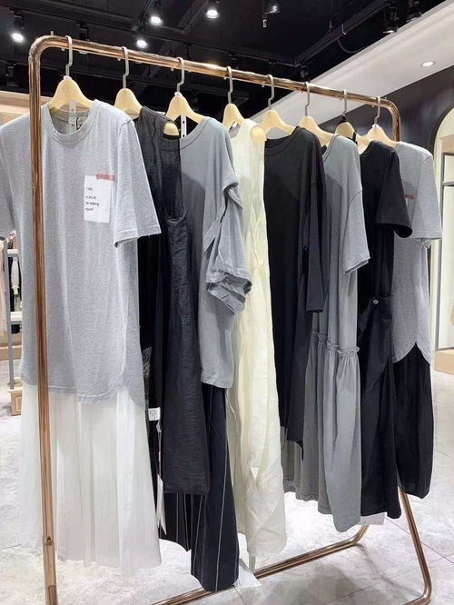 雅瑩女裝 折扣回味依依精品時尚女裝高端復(fù)刻女裝